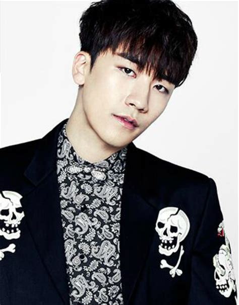 seungri|More.